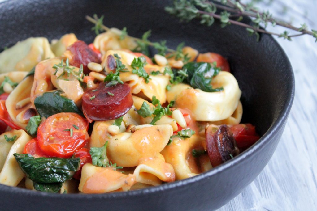 Tortellini Mit Chorizo In Tomatenrahm