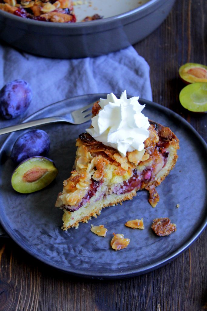 Zwetschgenkuchen mit Knusperhaube | Hallo Spätsommer